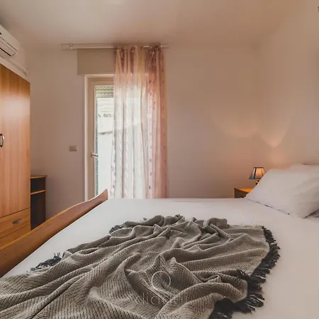 - Sole & Mare By Diddoi Apartment Torre Suda